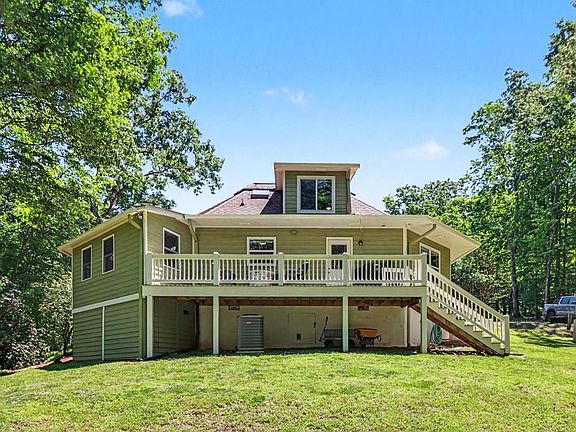 2nd image of 426 Shenendoa Dr