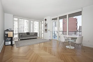 Rented by BLU Real Estate