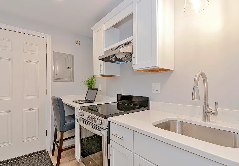 528 Ocean Blvd #11 — Photo 8