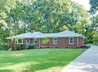 744 Nix Dr, Gainesville, GA 30501