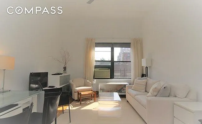 Rented by Compass | media 44