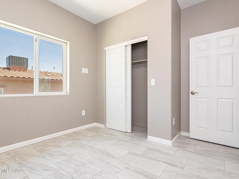 2447 S Campbell Ave #1 — Photo 11
