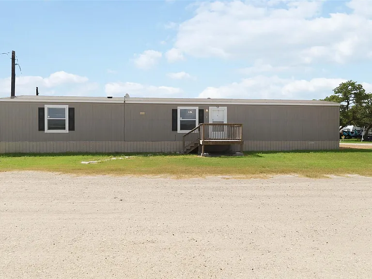 5670 E Austin St — Photo 1