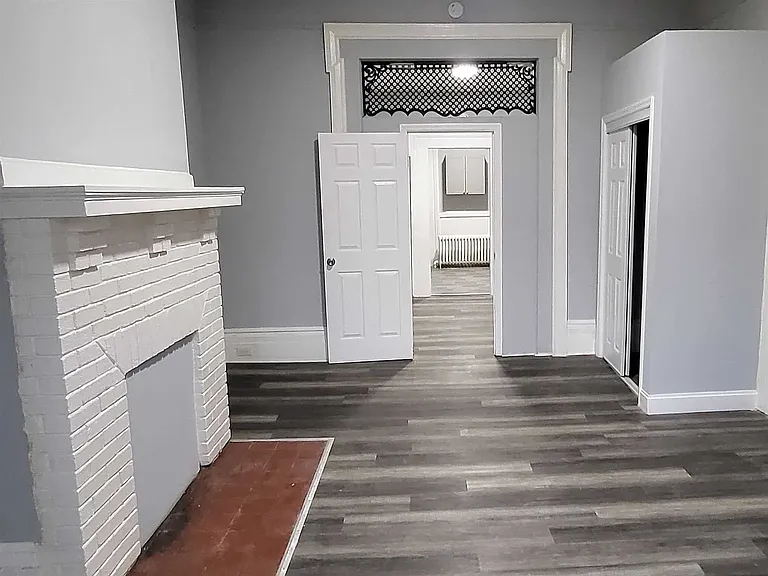 44 S Hamilton St #4 — Photo 8