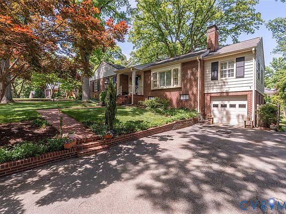 2nd image of 703 Devon Rd