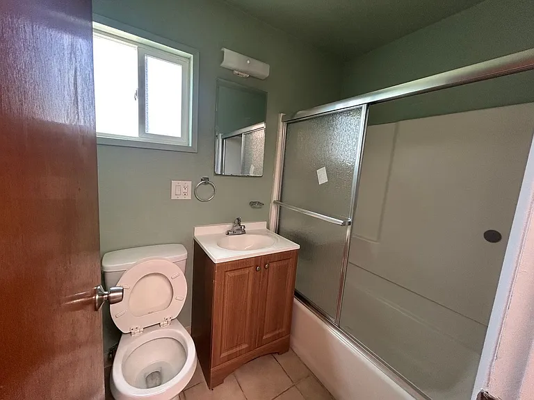 1430 Linwood Dr — Photo 17