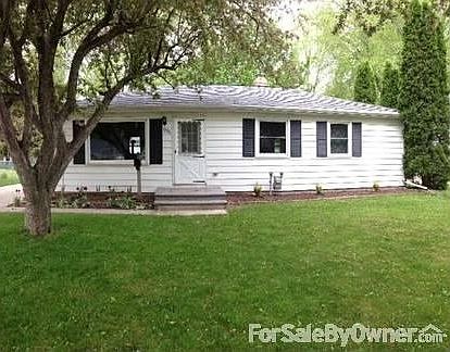 1st image of 936 Suburban Dr