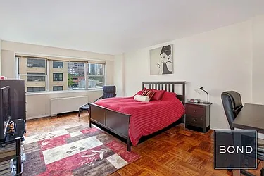 Rented by Bond New York