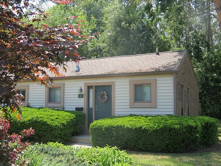 Forest Glen Townhomes — Photo 16