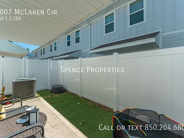 1007 McLaren Cir — Photo 31