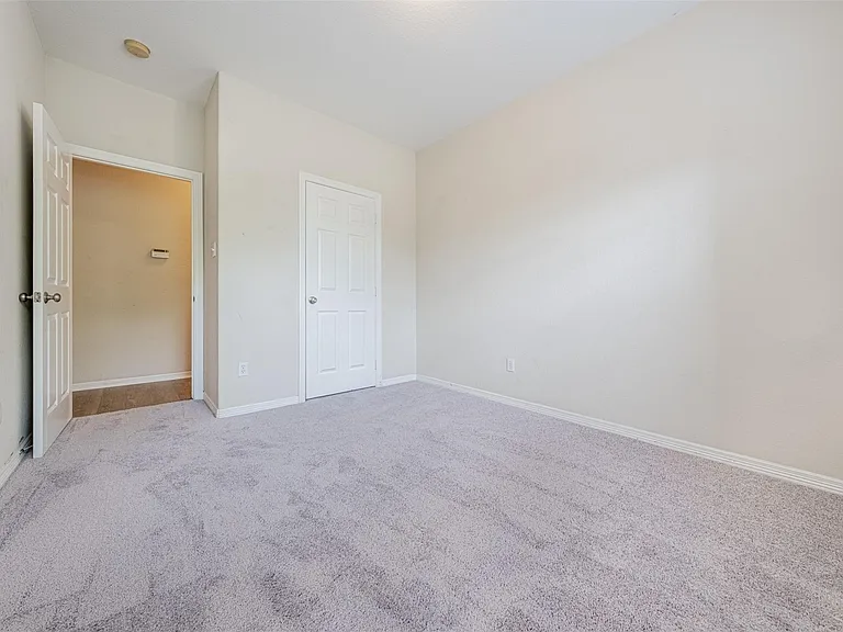 13727 Charterhouse Way — Photo 16