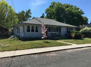 375 NE 4th St, Dufur, OR 97021