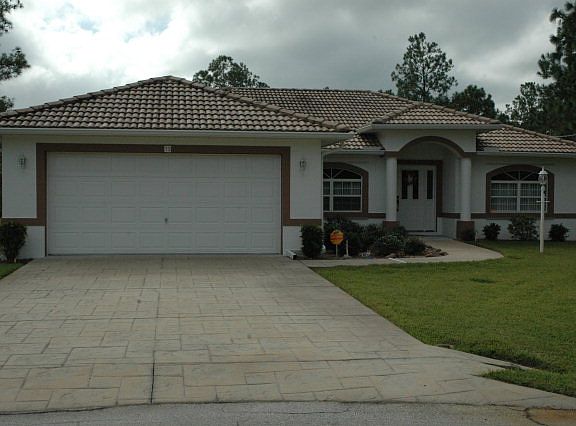 2nd image of 13 Prince Manfred Pl