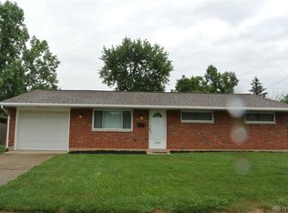 6233 Longford Rd, Huber Heights, OH 45424