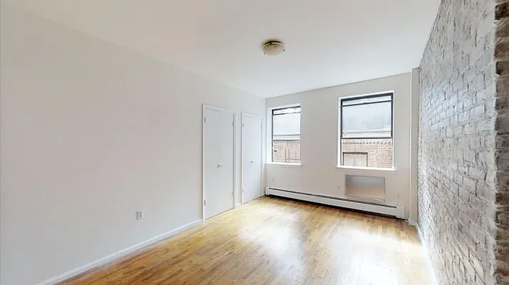 Rented by Metripol Corporation | media 28