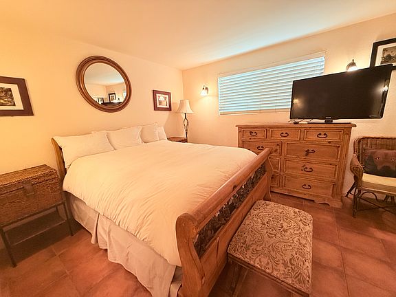 5th image of 3375 Foothill Rd Unit 413