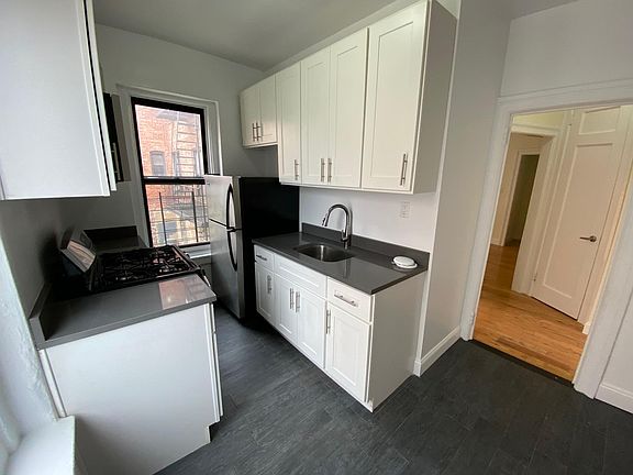5th image of 3215 93rd St #1