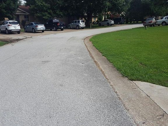 4th image of 4 Rolling Meadows Dr