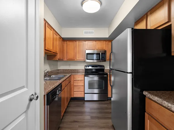 Deerfield Apartments