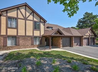 1657 Dover Ct APT A, Wheaton, IL 60189