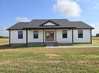 71 Bluegrass Ln, Harned, KY 40144