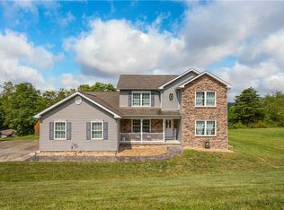 323 Colonial Dr, Waynesburg, PA 15370