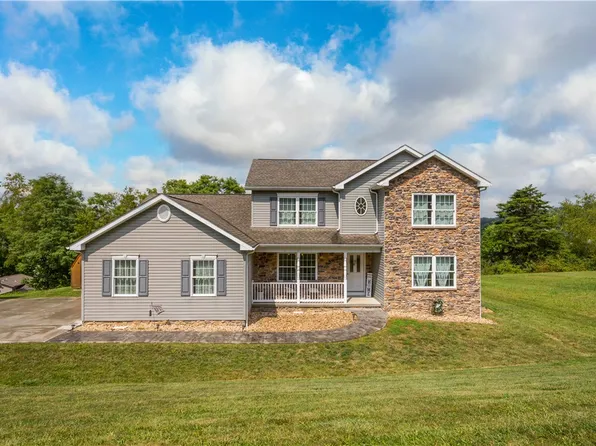 323 Colonial Dr, Waynesburg, PA 15370