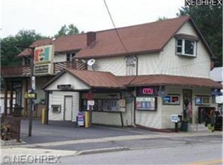 464 Prospect St, Berea, OH 44017