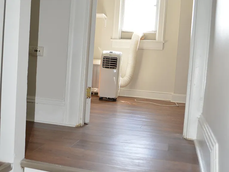 18-20 Somerville Rd #1 — Photo 17