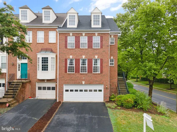 621 Burnside Ter SE, Leesburg, VA 20175