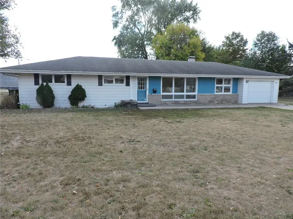 2 Dawn Ave, Paxton, IL 60957