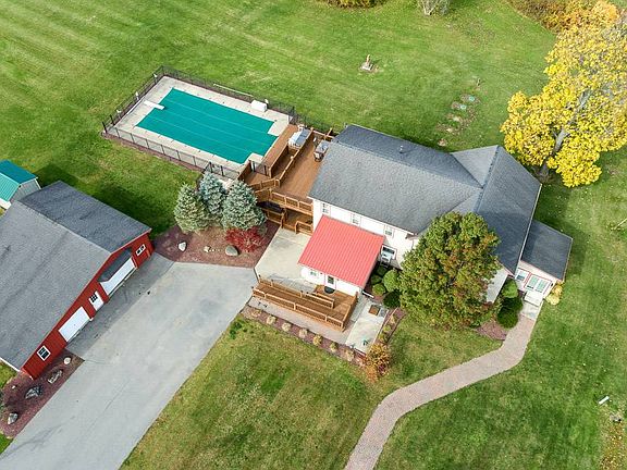 4th image of 512 Belldons Rd