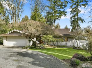 18722 56th Avenue NE, Kenmore, WA 98028