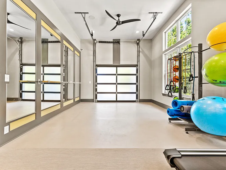 Langley Pointe Apartments | Yoga Studio