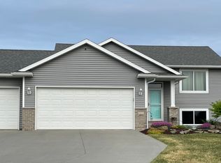 321 Beth Ct NE, Eyota, MN 55934