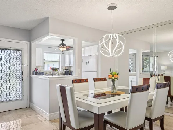 804 SE 7th St APT 402, Deerfield Beach, FL 33441