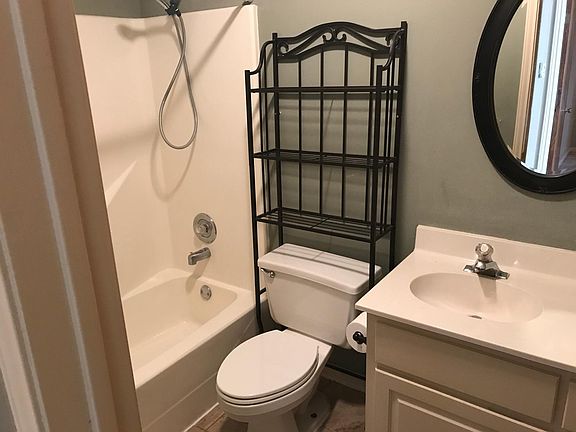 4th image of 110 Stonewood Pl