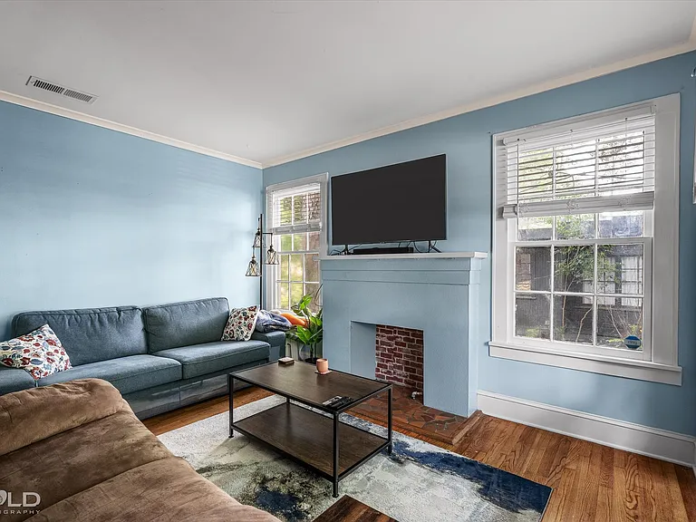 3936 Baltimore Ave — Photo 11