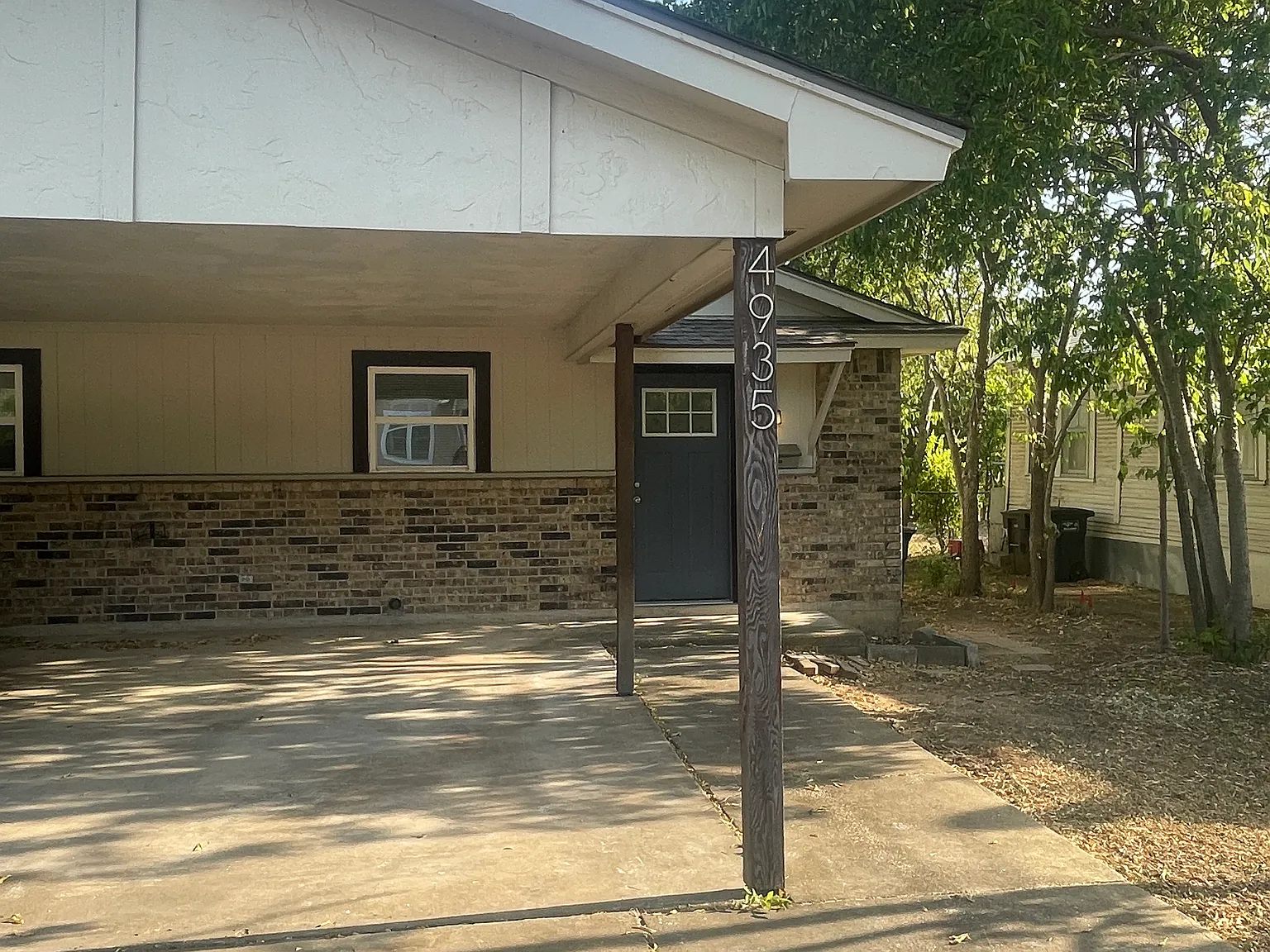 2 bed, 890 sqft, $1,595 — Photo 2
