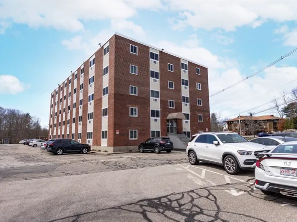 215 Winter St APT 3P, Weymouth, MA 02188