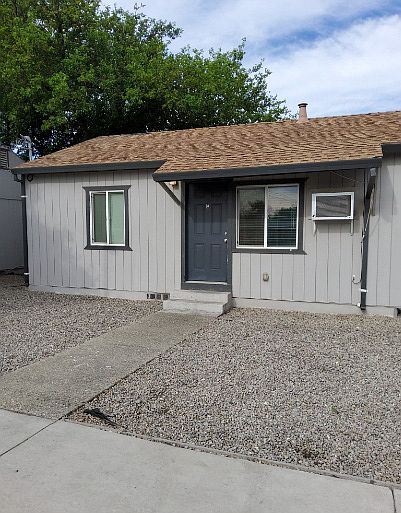 1st image of 1738 Linda Ave #D