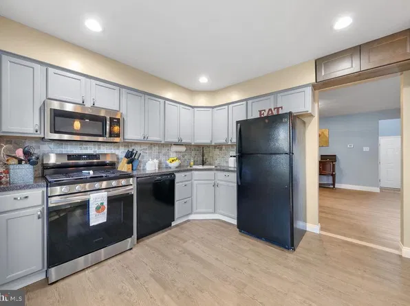 79 Roosevelt Blvd, Berlin, NJ 08009