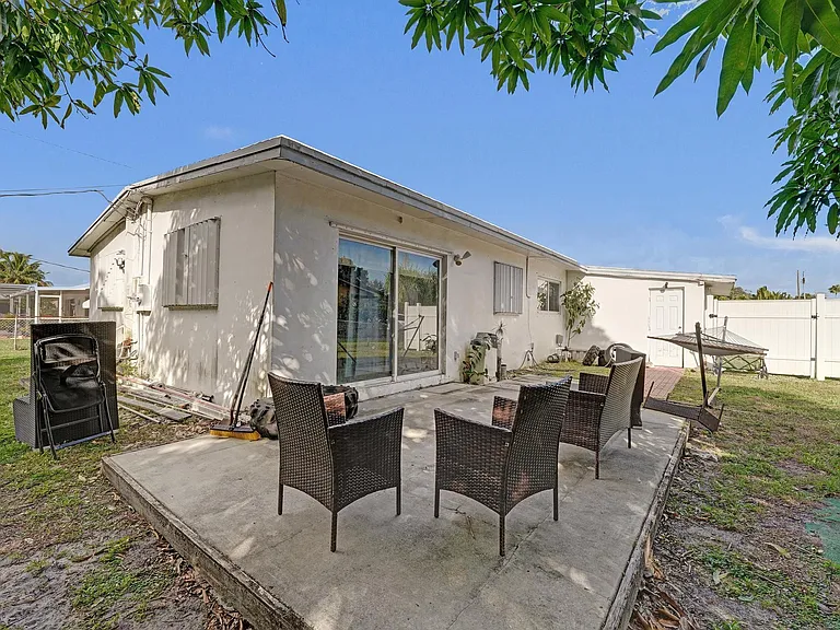 3322 McKinley St — Photo 54