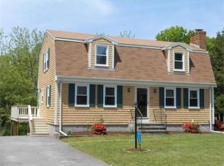 615 Main St, Acushnet, MA 02743