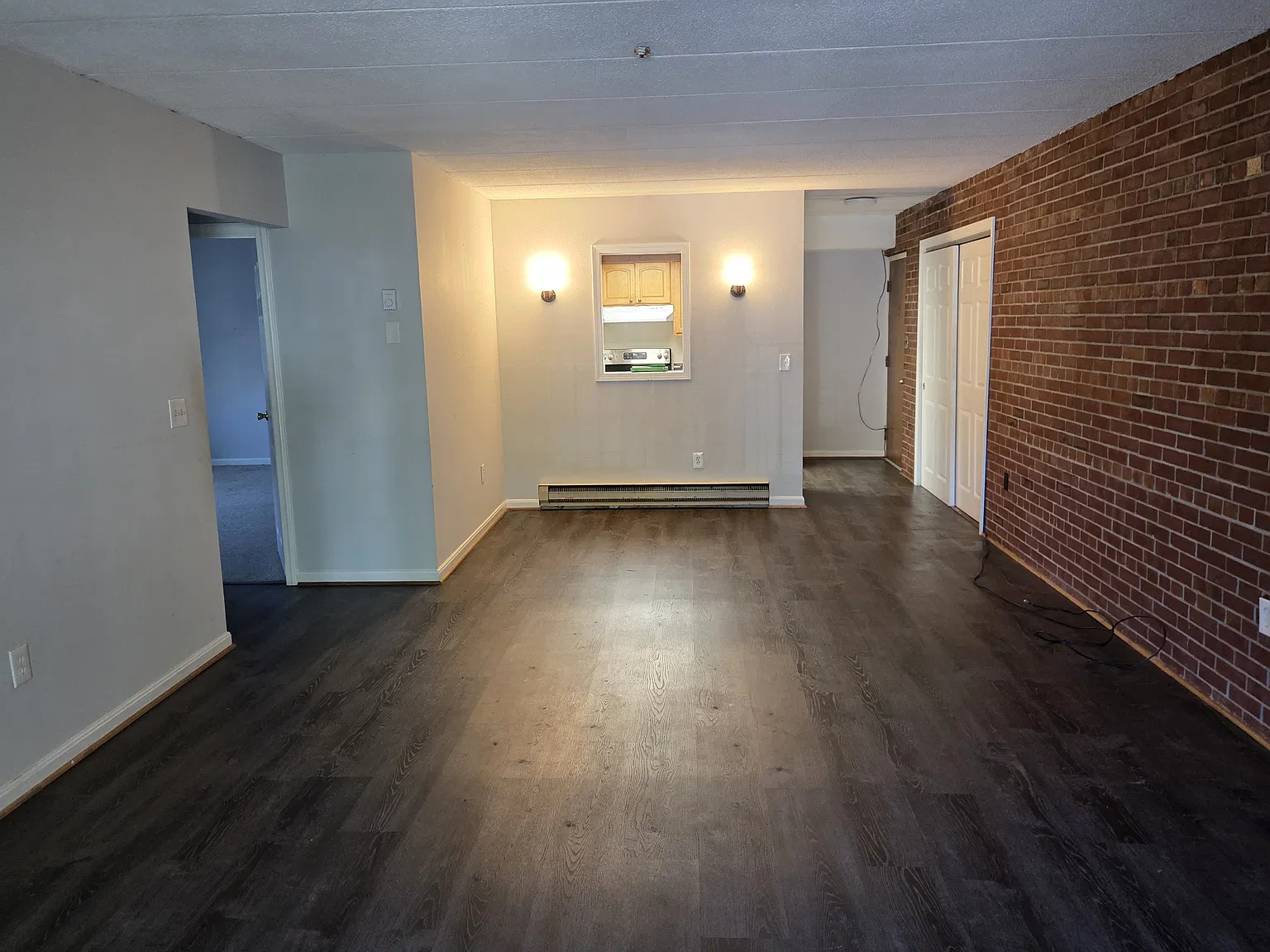 2 bed, 1.5 bath, 978 sqft, $2,400 — Photo 4