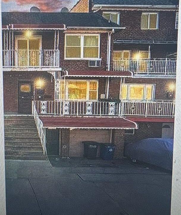 2nd image of 1440 E 86th St
