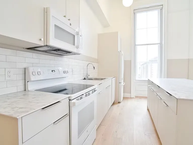 30 W Broad St #403 — Photo 9