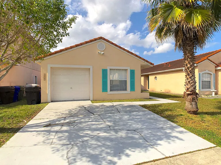 2298 Santa Lucia St — Photo 13