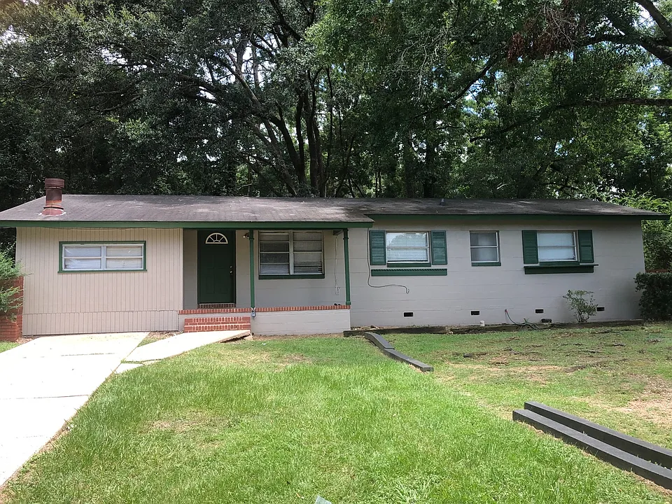 201 N Lipona Rd