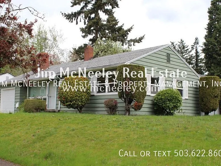 1810 NE 90th Ave — Photo 2